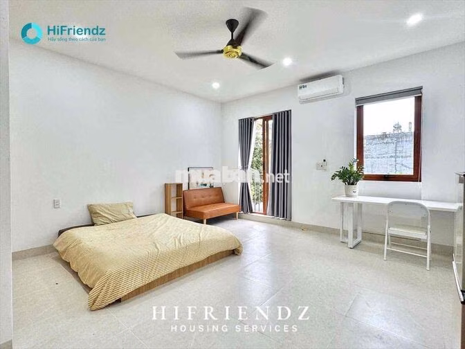 Trống sẳn studio full nội thất