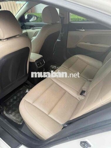 Hyundai Elantra 2021 Số tự động Trắng