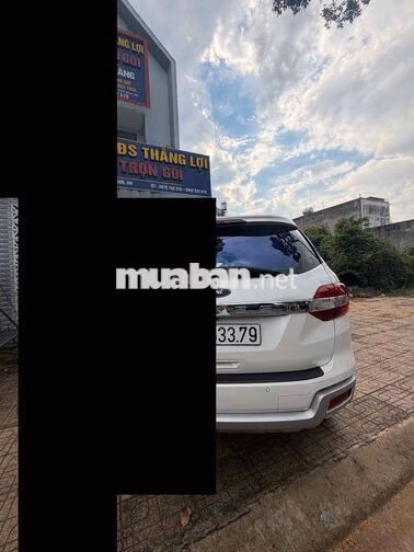 Ford Everest Titanium Turbo 2.0 2022 Máy dầu Trắng