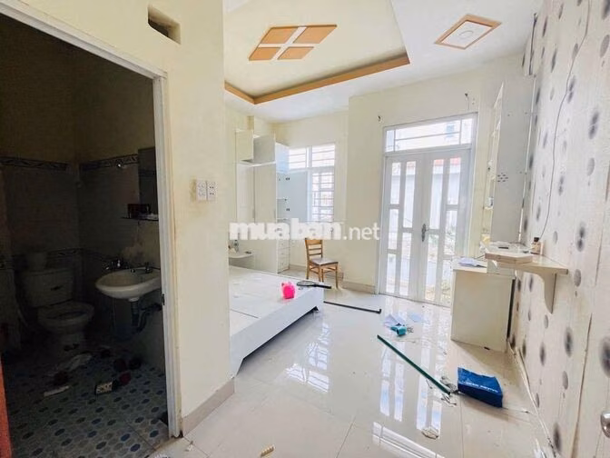 Nhà sổ sẵn công chứng sang tên nhà 3 tầng 4 phòng ngủ