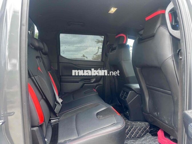 Ford Raptor Full Phụ Kiện - TT 250tr