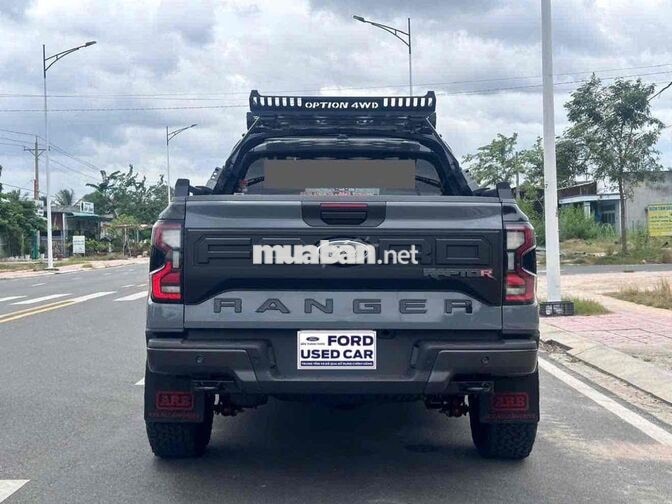Ford Raptor Full Phụ Kiện - TT 250tr