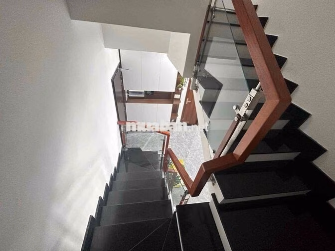 Cho thuê Penhouse Chung cư C Sky View Thủ Dầu Một