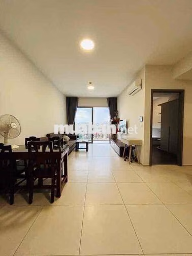 Căn 3PN góc thoáng mát; Đang trống sẵn. Chỉ 14 tr/tháng. LH Hương !