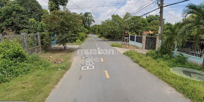 Bán Đất 423m2 có sẵn 388 m2 thổ cư giá 12.7 tỷ tại Đường Bến Đình 