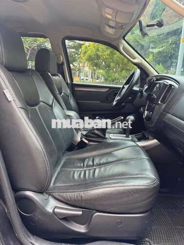 Ford Escape SX 2011 Đen 107.000 km