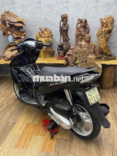 Honda Airblade dàn áo liền lạc, máy móc bao êm