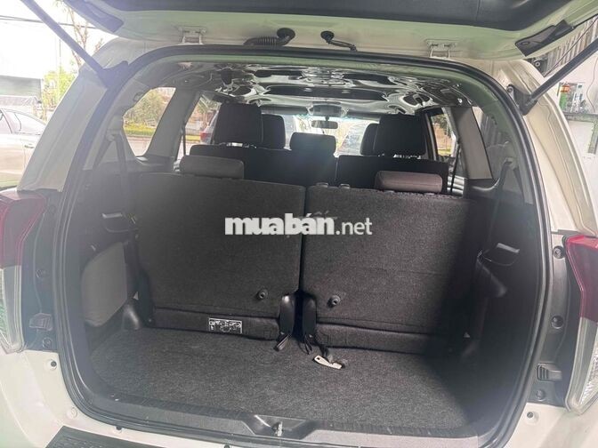 Toyota Innova 2.0E Trắng 7 chỗ Xăng
