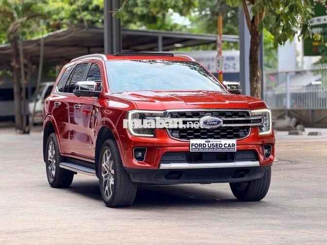 Ford Everest Titanium Lướt 33.000km - Quá Đẹp