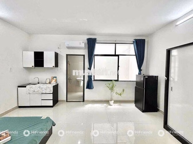 Studio cửa sổ trời FULL NỘI THẤT ngay Nguyễn Sơn - Văn Cao - Tân Hương