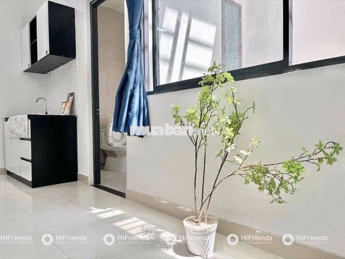 Studio cửa sổ trời FULL NỘI THẤT ngay Nguyễn Sơn - Văn Cao - Tân Hương