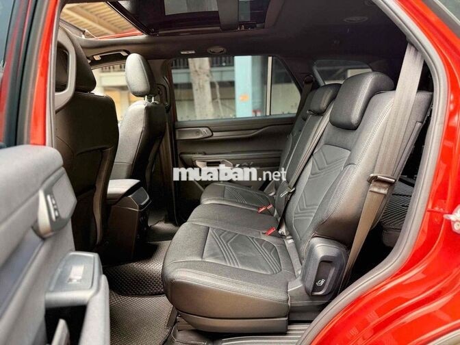 Ford Everest Titanium Lướt 33.000km - Quá Đẹp