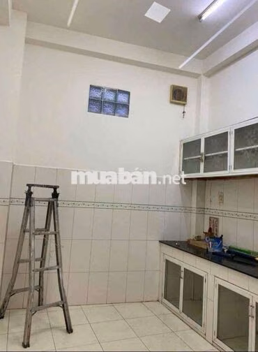 Nhà 1 Trệt 3 Lầu 4PN Hẻm Xe Hơi Gần Trường Đh Marketting Quận 7