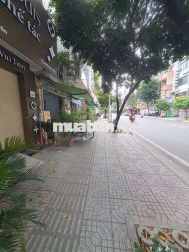 mặt tiền đường lớn khu vực sầm uất ở đường hàn Hải Nguyên p2 q11