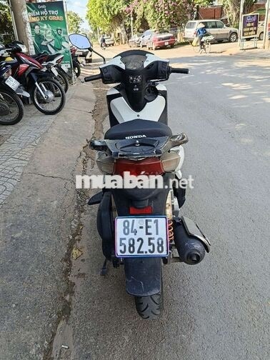 Honda SH Mode Trắng