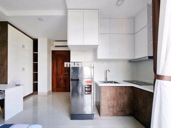 Căn Hộ Cho Thuê Ban Công Lớn Full Nội Thất Mới Ngay Lê Văn Sỹ, Q3 xinh