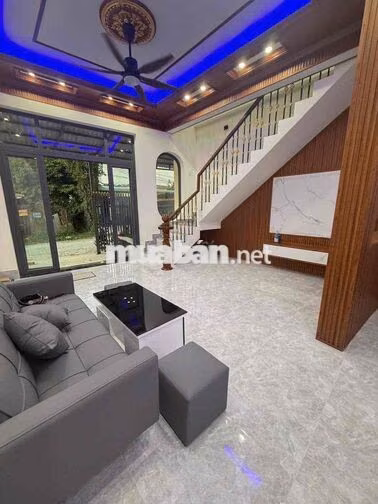 anh chị chính chủ cần bán căn nhà ngay kcn trảng bàng .giá 850tr