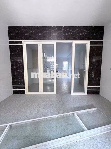 cho thuê nhà Thạnh xuân 22 mặt tiền đường dt 4,5x18m 1 lầu 2 phòng ngu