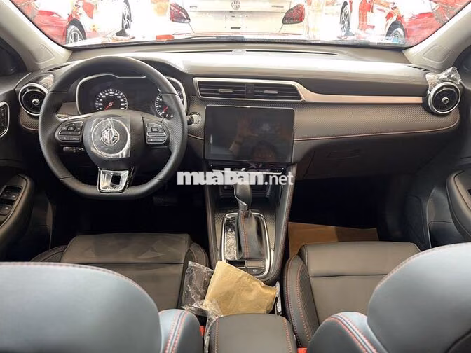 MG ZS STD Trắng