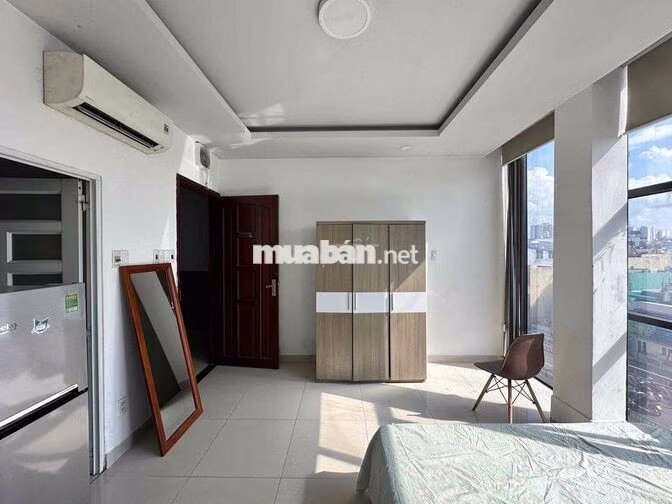 studio view kính ngay cầu Nguyễn Văn Cừ gần đh Sư Phạm, Sài Gòn, KHTN