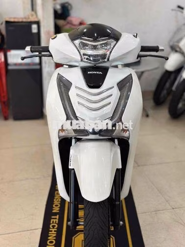 SH 150/ABS 2018 Trắng Đen Sport.Xe đẹp chất.BSTP