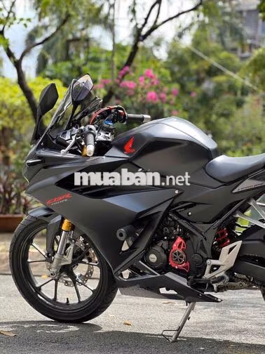 Honda CBR150R 2021 Đen 3.200km, có giao lưu xe.