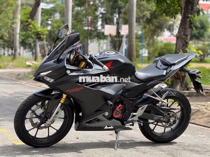 Honda CBR150R 2021 Đen 3.200km, có giao lưu xe.