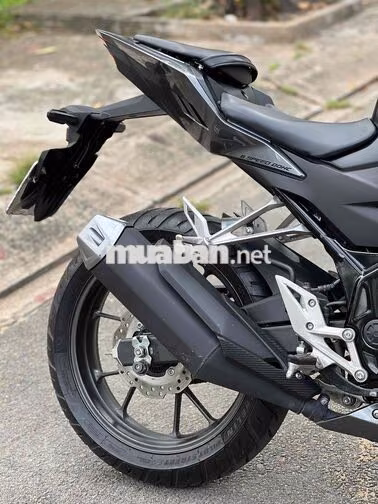 Honda CBR150R 2021 Đen 3.200km, có giao lưu xe.