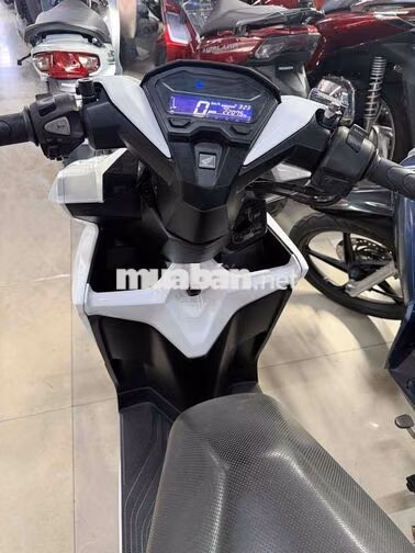Honda Vario 150cc 2020 Trắng khoá SMK rất mới