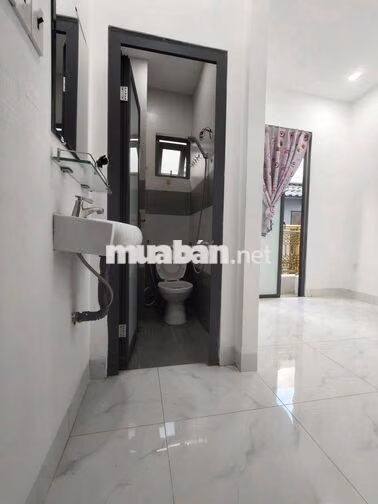 NHÀ 2 PHÒNG NGÃ 7 ĐIỆN BIÊN PHỦ
