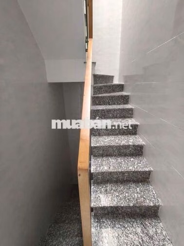 NHÀ 2 PHÒNG NGÃ 7 ĐIỆN BIÊN PHỦ