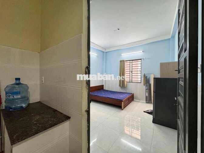 Cho Thuê Phòng Cửa Sổ 20m2 Full NT Ngay Cao Thắng_ ĐH Kinh Tế Q10
