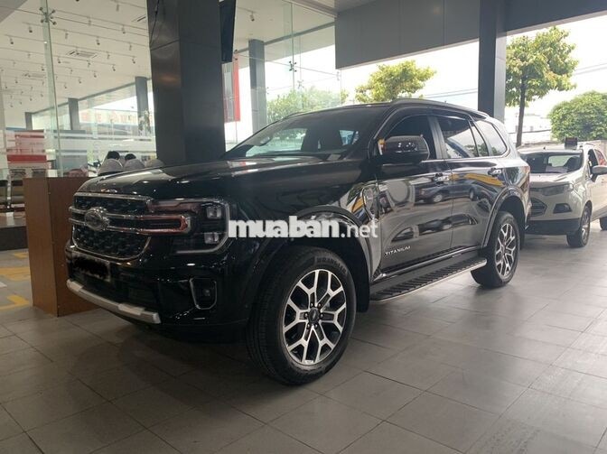 Ford Everest Bi-Turbo Titanium 2 cầu 2023 Đen