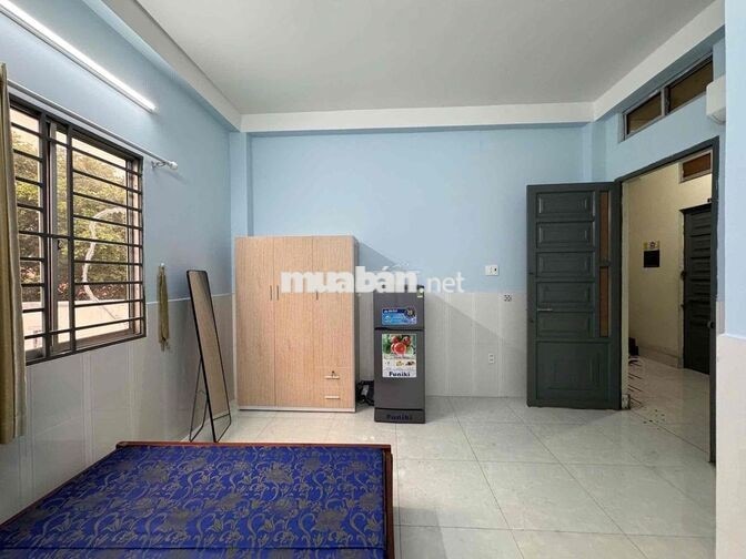 Cho Thuê Phòng Cửa Sổ 20m2 Full NT Ngay Cao Thắng_ ĐH Kinh Tế Q10