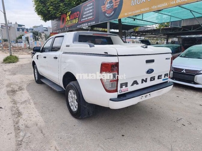 Ford Ranger XLS 2.2AT 2019 Trắng 100000 km