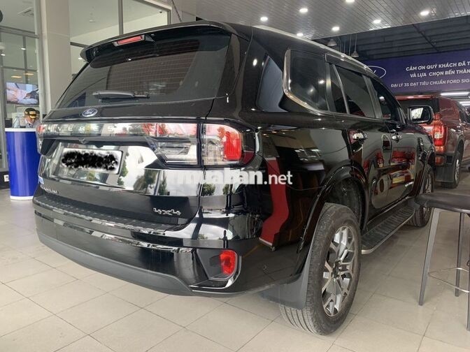Ford Everest Bi-Turbo Titanium 2 cầu 2023 Đen