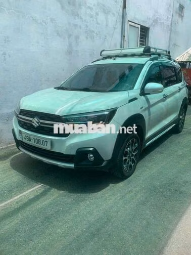 Suzuki XL7 2022 Trắng 7 chỗ