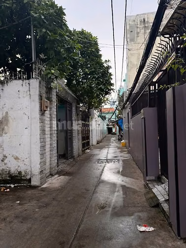 Nhà hẻm 3m gần HXH đậu CMT8.4,5mx7,8m.Nhà trệt+2 lầu+st BT.Giá 5,35 tỷ