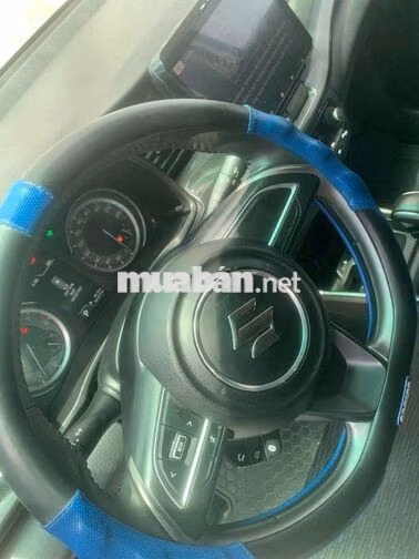 Suzuki XL7 2022 Trắng 7 chỗ