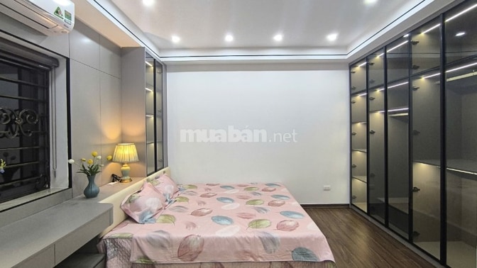 Bán căn hộ 4PN, Tòa Mễ Trì Hạ, 120m2, góc, nhà đẹp- Giá 7,9 tỷ.