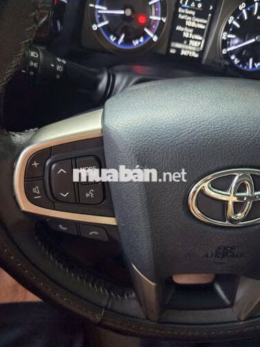 Toyota Innova Venture 2018 Odo 34.717 km