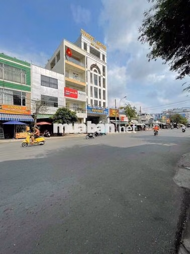 CHO THUÊ TOÀ NHÀ MẶT TIỀN PHẠM VĂN BẠCH TÂN BÌNH, HẦM 6 TẦNG NỔI