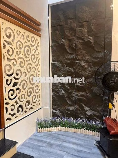 Cho thuê nhà 3 tầng MT đường 7m5 Ỷ Lan Nguyên Phi - Hòa Cường