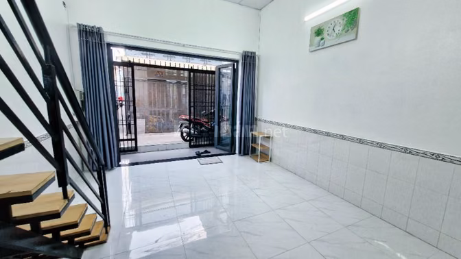 Chính chủ cho thuê nhà nguyên căn Q8 - 2 phòng có máy lạnh