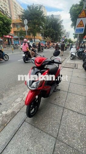 Yamaha Luvias 2013 Đỏ