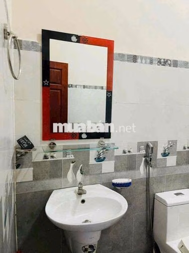 Cho thuê nhà vừa vửa làm văn phòng rộng 140m2 đất  3 lầu Thủ Dầu Một