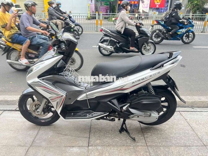 Honda Air Blade 2014 Trắng xám