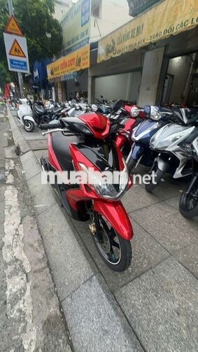 Yamaha Luvias 2013 Đỏ
