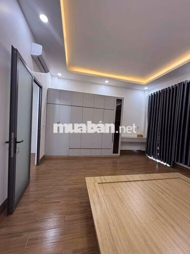 Nhà Phú Hoà hẻm 93 minh khai trệt 2 lầu full nội thất thủ dầu 1
