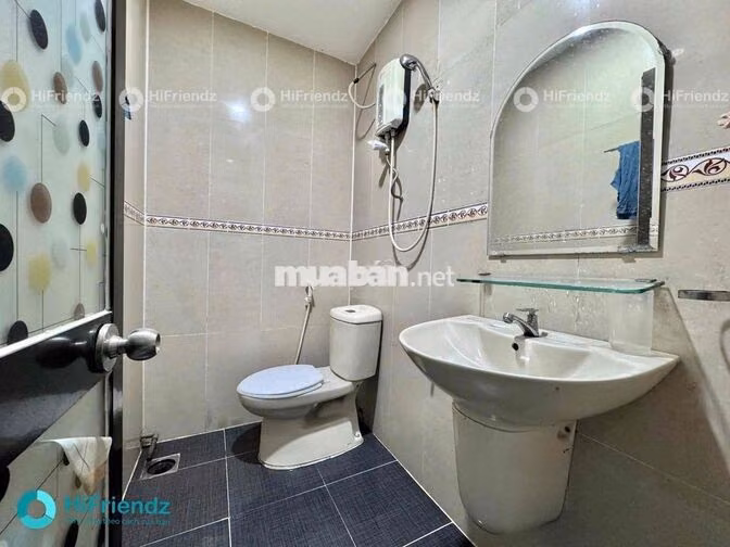 STUDIO BAN CÔNG - TRỐNG SẴN - GẦN UEH, VHU SẴN MÁY LẠNH